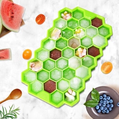 Picture of High Quality Silicone Ice Cube Tray with Cover Food Grade Small Kitchen Appliances Ice Makers - Multicolor