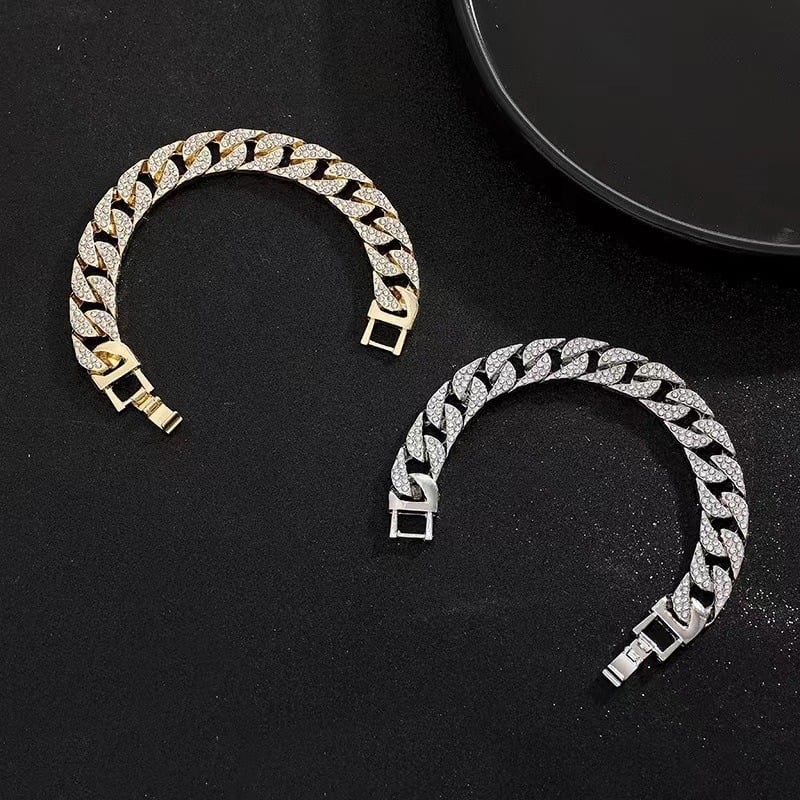 Picture of New Fashion Bracelet for men silver Golden