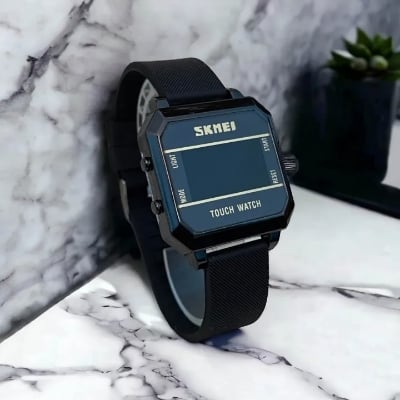 Picture of Digital Screen Rubber Strap Fashionable Wrist Watch for All Men - Black
