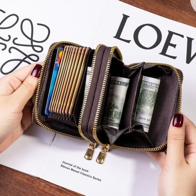 Picture of Multi Slot Card Holder Vintage Small Wallet Women Men Business Bank Credit Card Bag Male Coin Pouch Solid Leather Zipper Wallet - Brown