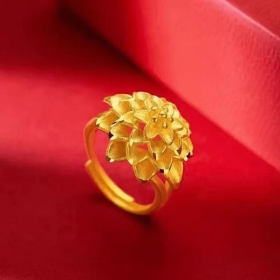 Picture of Trendy & Gorgeous Flower Ring - Gold