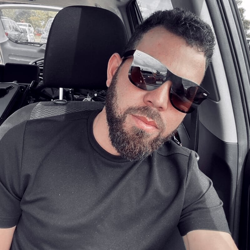 Picture of Fashionable Casual Black Eyeglass For Men - Black
