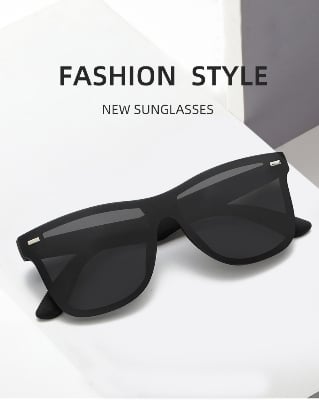 Picture of Fashionable Casual Black Eyeglass For Men - Black