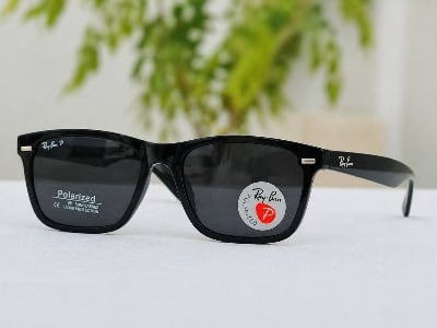 Picture of Stylish Polarized Sun Glasses for Men Women - Black