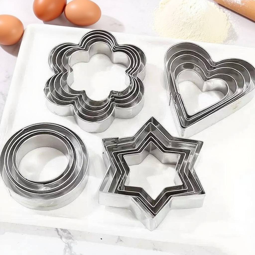Picture of Reusable Cookie Mold Set for Baking Lovers12pcs