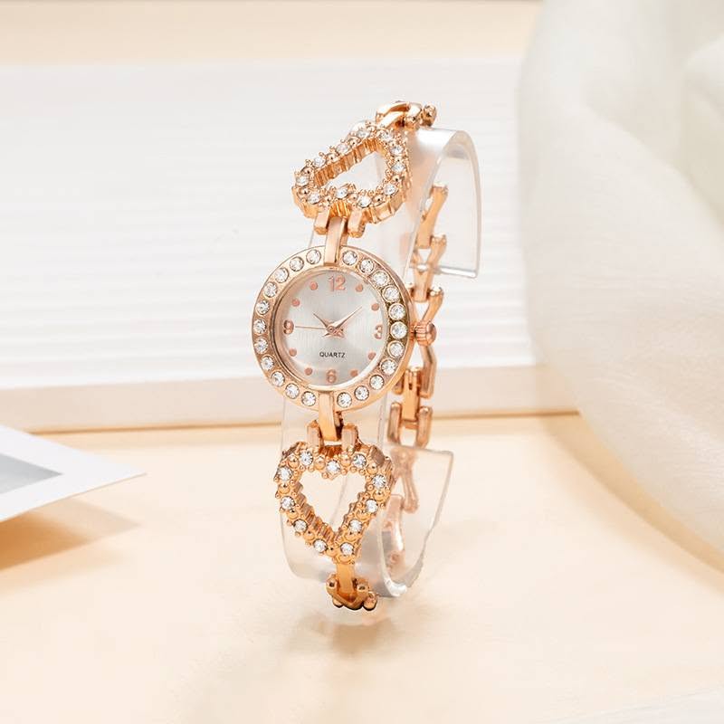 Picture of Fashion Jewelry Bracelet Watch for Women | Luxury Crystal Heart Design