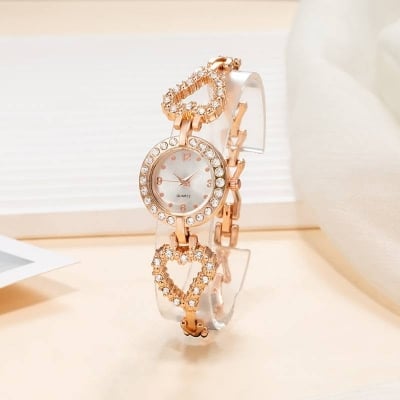 Picture of Fashion Jewelry Bracelet Watch for Women | Luxury Crystal Heart Design