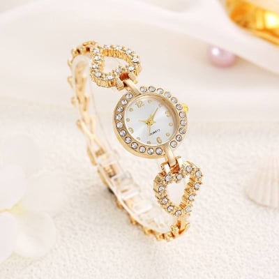 Picture of Luxury Rose Gold Quartz Watch for Women | Elegant Heart Bracelet Watch