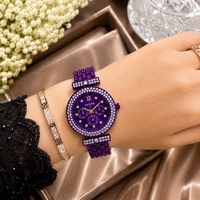 Picture of Modern Stylish Wrist Watch For Women