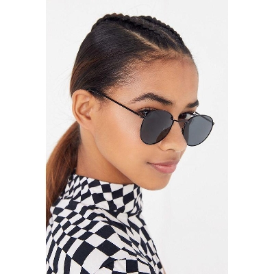 Picture of Black Women's Sunglasses Fashionable UV400 Protection Plastic Frame Unisex Polarized Glasses for Driving And Outdoor Use - Black