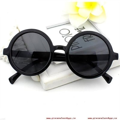 Picture of Black Sunglass for Woman(Null) - Black