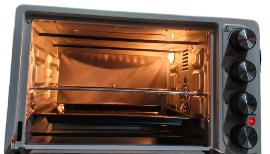 Picture of 40 Liter Indesit Electric Oven IND-40RCL 