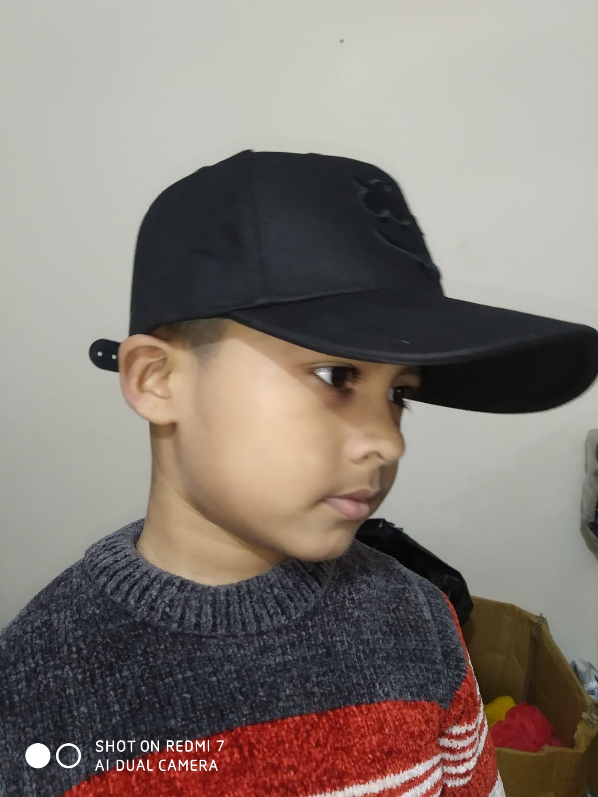 Picture of Fashionable Hat Cap For Man - Black