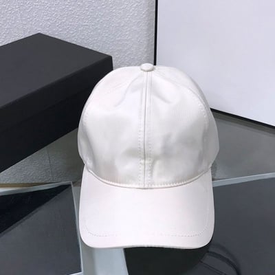 Picture of Plain black snapback cap