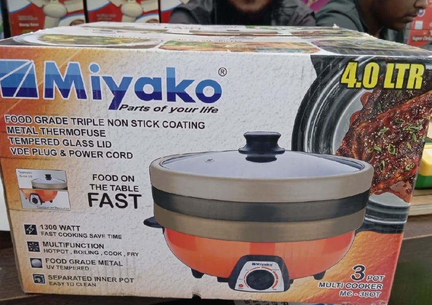 Picture of 4 Liter Miyako 3 Pot Electric Curry Cooker MC-380T | Miyako Electric Korai | Miyako Electric Multifunction Cooker | 1300 Watt Multicolor