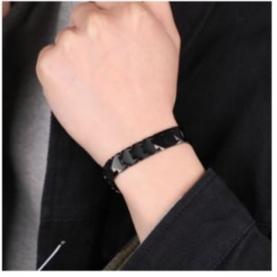 Picture of Black Magnet Bracelet For Man - Black