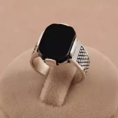Picture of Man's Silver Finger Ring