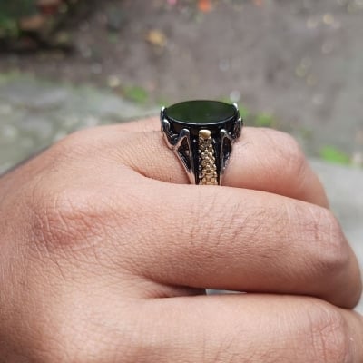 Picture of Man's Finger Ring