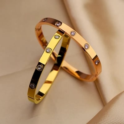 Picture of Golden Stone Round Bracelet For Man - Gold