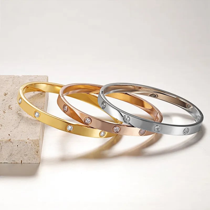Picture of Golden Stone Round Bracelet For Man - Gold
