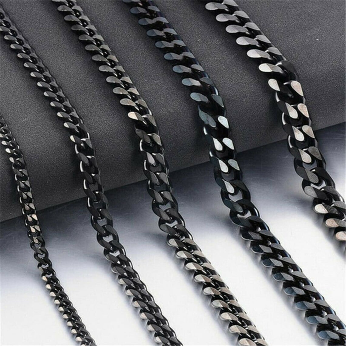 Picture of Black Fashion Chain Design For Male - Black