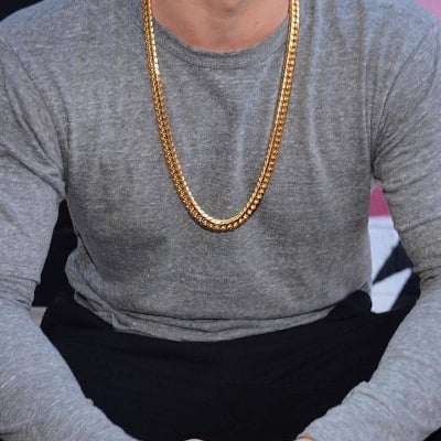 Picture of Golden Link Stainless Steel Chain For Men - Gold