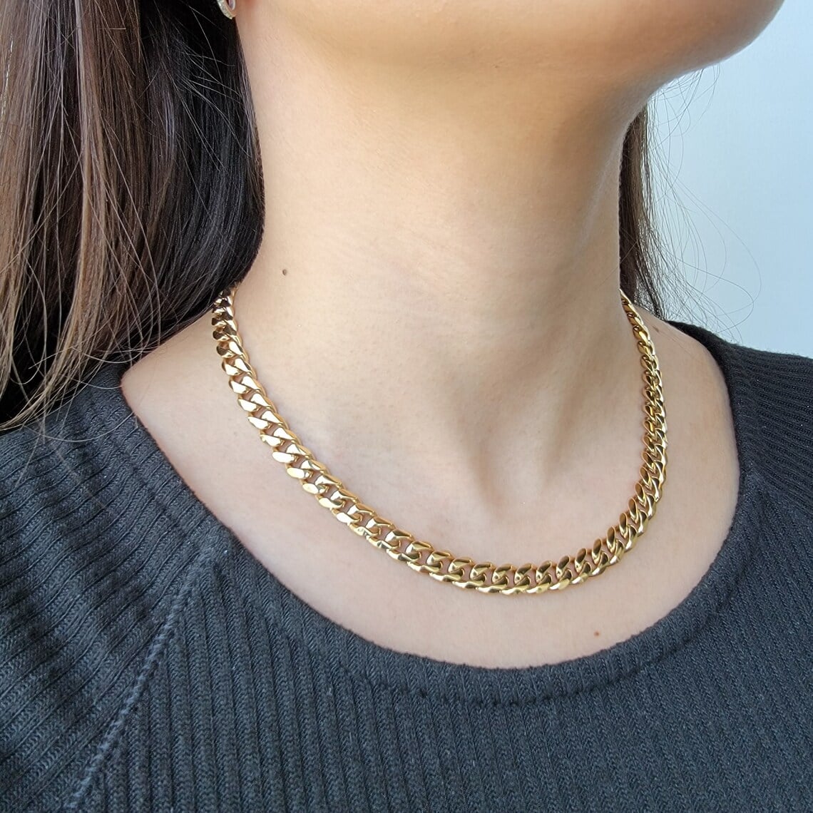 Picture of Chain Necklace For Women- Fashionabl Chain For Women - Gold
