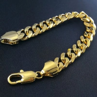Picture of Golden Stylish Bracelet -Powerful Stainless Steel- Fashion Chain Bracelet - Gold