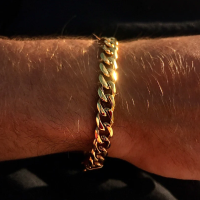 Picture of Golden Mens Powerful Stainless Steel Bracelet_Stylish Chain Bracelet - Gold