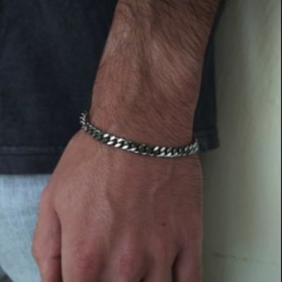 Picture of Silver Unique Bracelet for Men-Chain Bracelet For Men - Silver