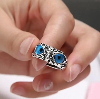 Picture of Eyes Owl/Ullu Bird Face Design Thumb Finger Ring Alloy Silver Plated Ring- Women Finger Ring