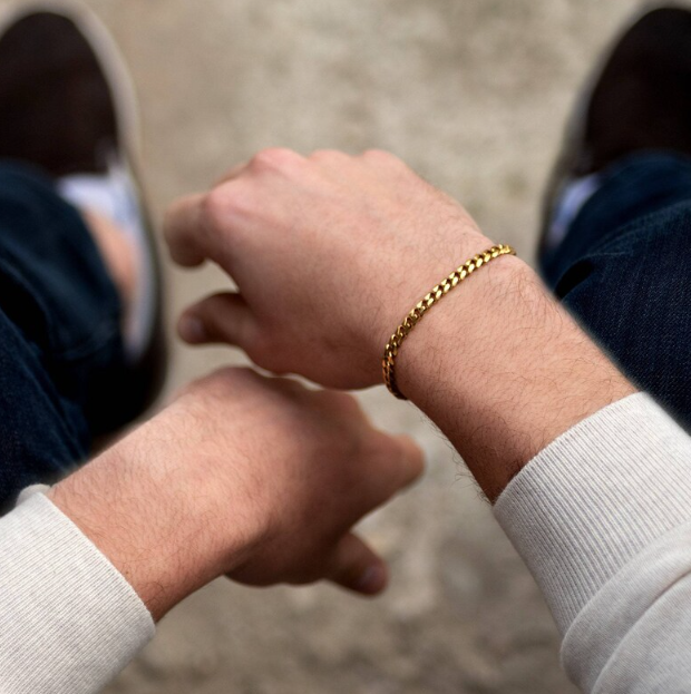 Picture of New Trendy Chain Men Bracelet- Wow Man's Steel Bracelet - Gold