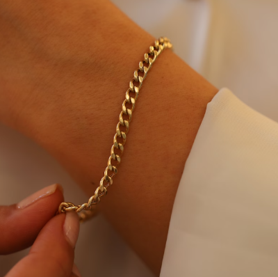 Picture of Men's Powerful Stainless Steel Bracelet-Bracelet For Men - Gold