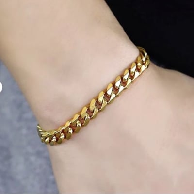 Picture of Stylish Bracelet -Powerful Stainless Steel- Fashion Chain Bracelet - Gold