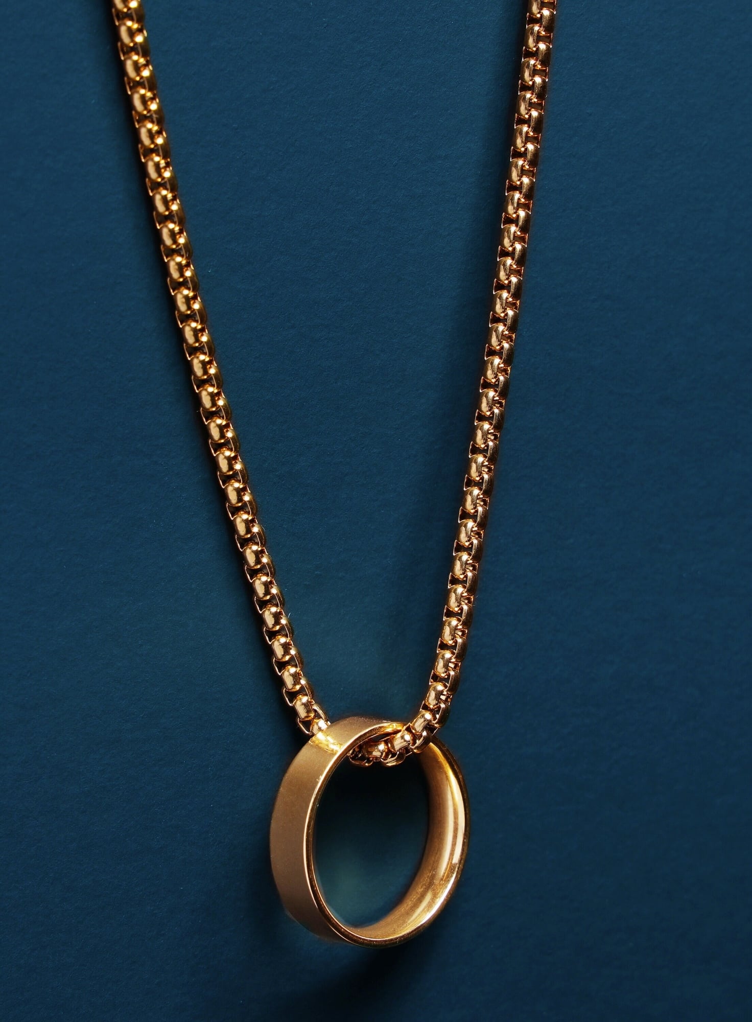 Picture of Luxury & Minimalist Flat Ring With Chain Necklace- Finger Ring & Chain