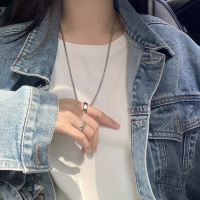 Picture of Fashionable Finger Ring With Necklace For Men- Man's Fashionable Ring & Chain - Silver