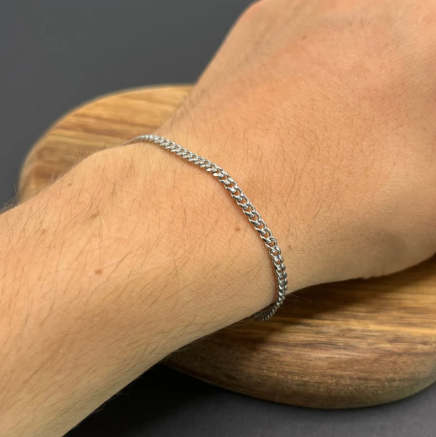 Picture of Attractive Slim Bracelet For Men-Best Bracelet - Silver
