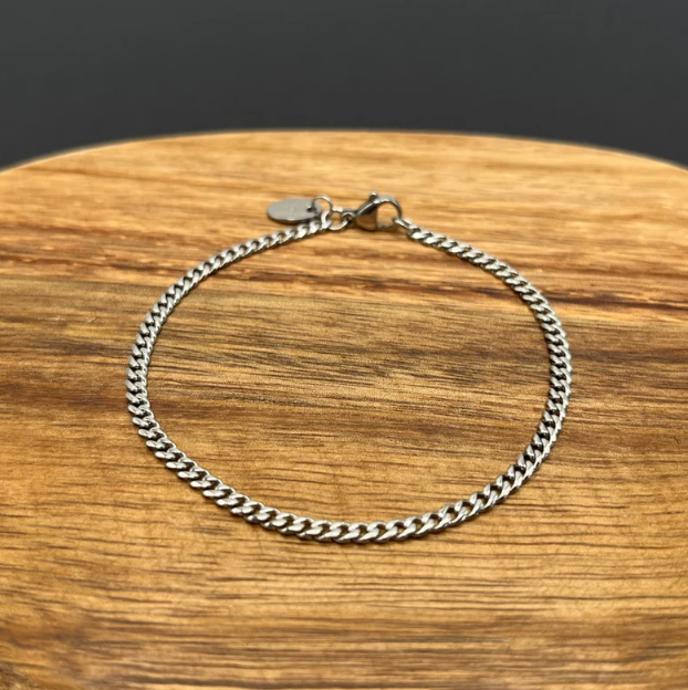 Picture of Attractive Slim Bracelet For Men-Best Bracelet - Silver