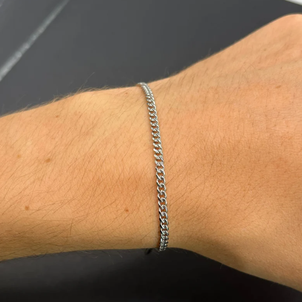 Picture of Attractive Slim Bracelet For Men-Best Bracelet - Silver