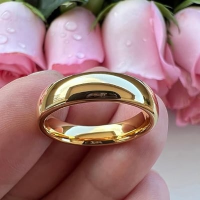 Picture of Stainless Steel Ring Fashion Jewelry Finger Ring - Gold