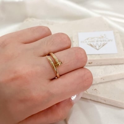 Picture of New Ring Portable Finger- Ring For Women - Gold