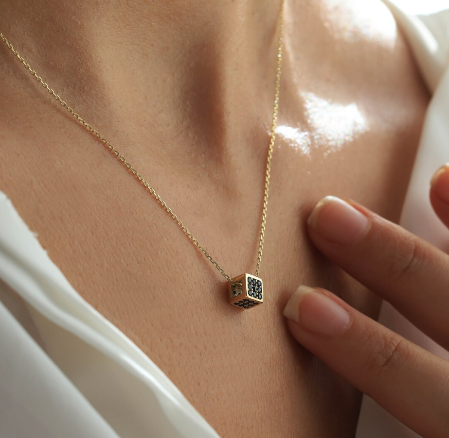 Picture of Simple Fashionable Necklace Necklace- Fashion Chain Locket - Gold