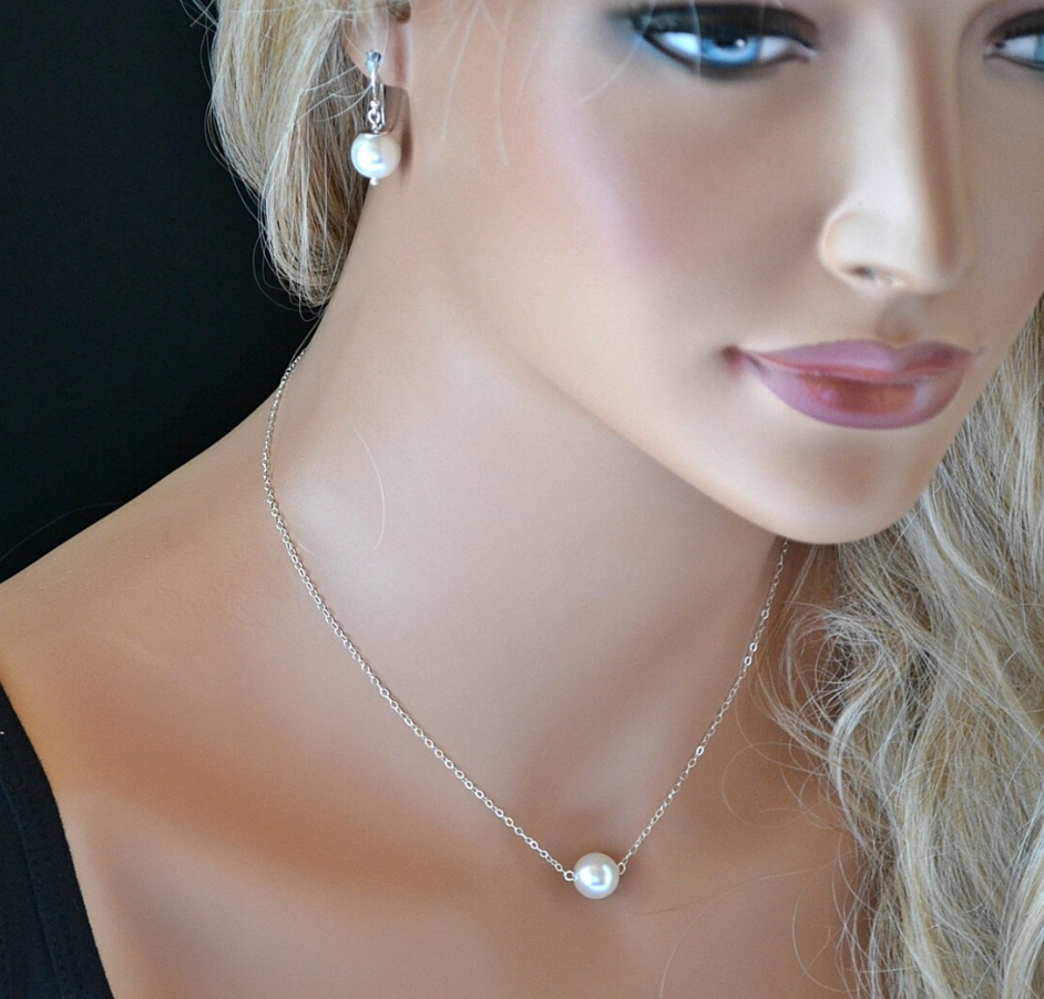 Picture of Thick Snake Chain Necklace- Stylish Snake Chain- Fashionable Snake Fashion Chain Locket