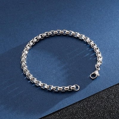 Picture of New American Bracelet For Men-Stylish Bracelet For Men - Silver