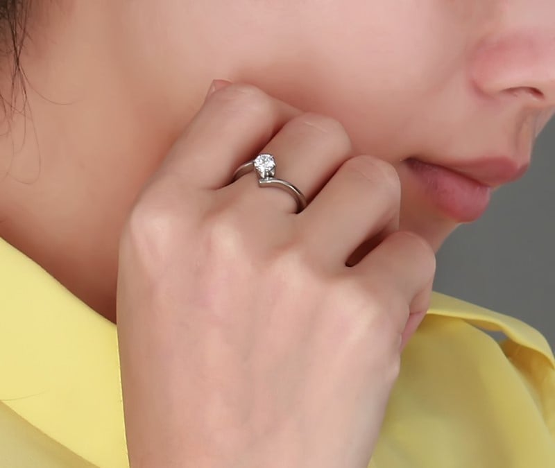 Picture of Fashion Wedding Ring for Women Jewelry - Silver