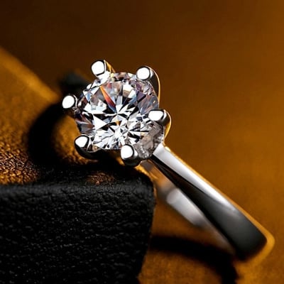 Picture of Crystal One Stone Fashion Rings For Women
