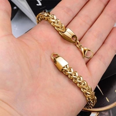 Picture of Golden Unique Stainless Steel Bracelet for Men - Gold