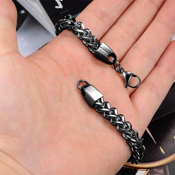Picture of Silver Unique Stainless Steel Bracelet for Men - Silver