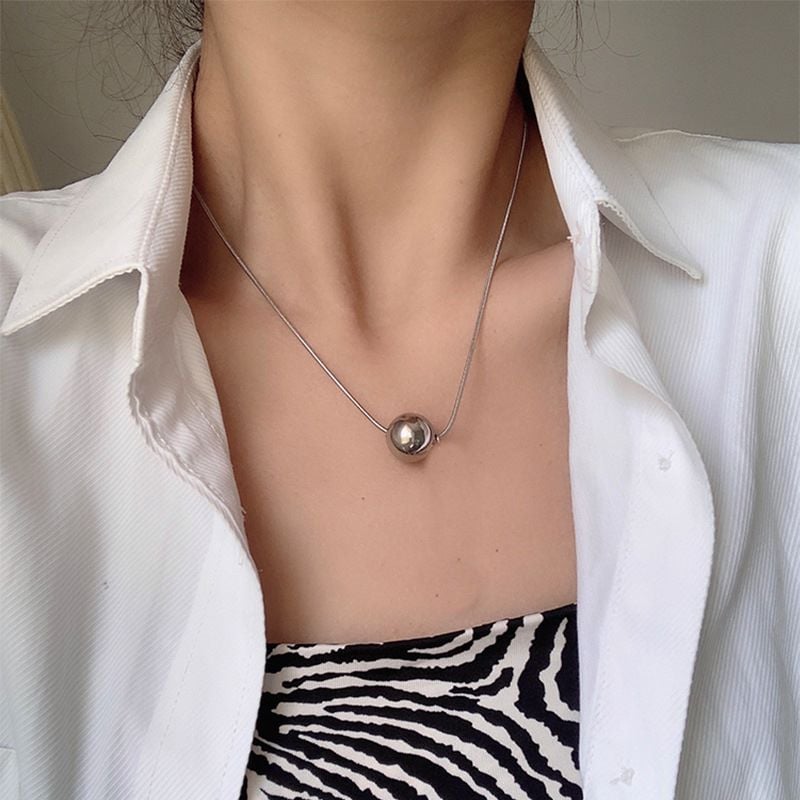 Picture of Pearl Stylish Client Necklace for Ladies - Silver
