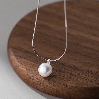Picture of Fashion Trend Elegant Exquisite Pearl Clavicle Necklace Ladies Senior Jewelry Birthday Party Gift